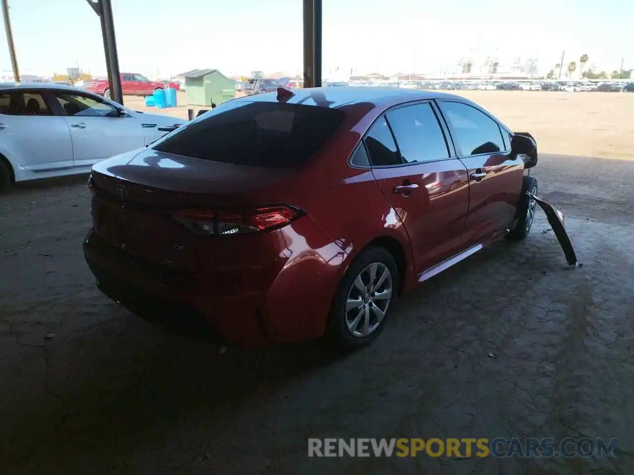 4 Photograph of a damaged car 5YFEPRAE3LP083174 TOYOTA COROLLA 2020