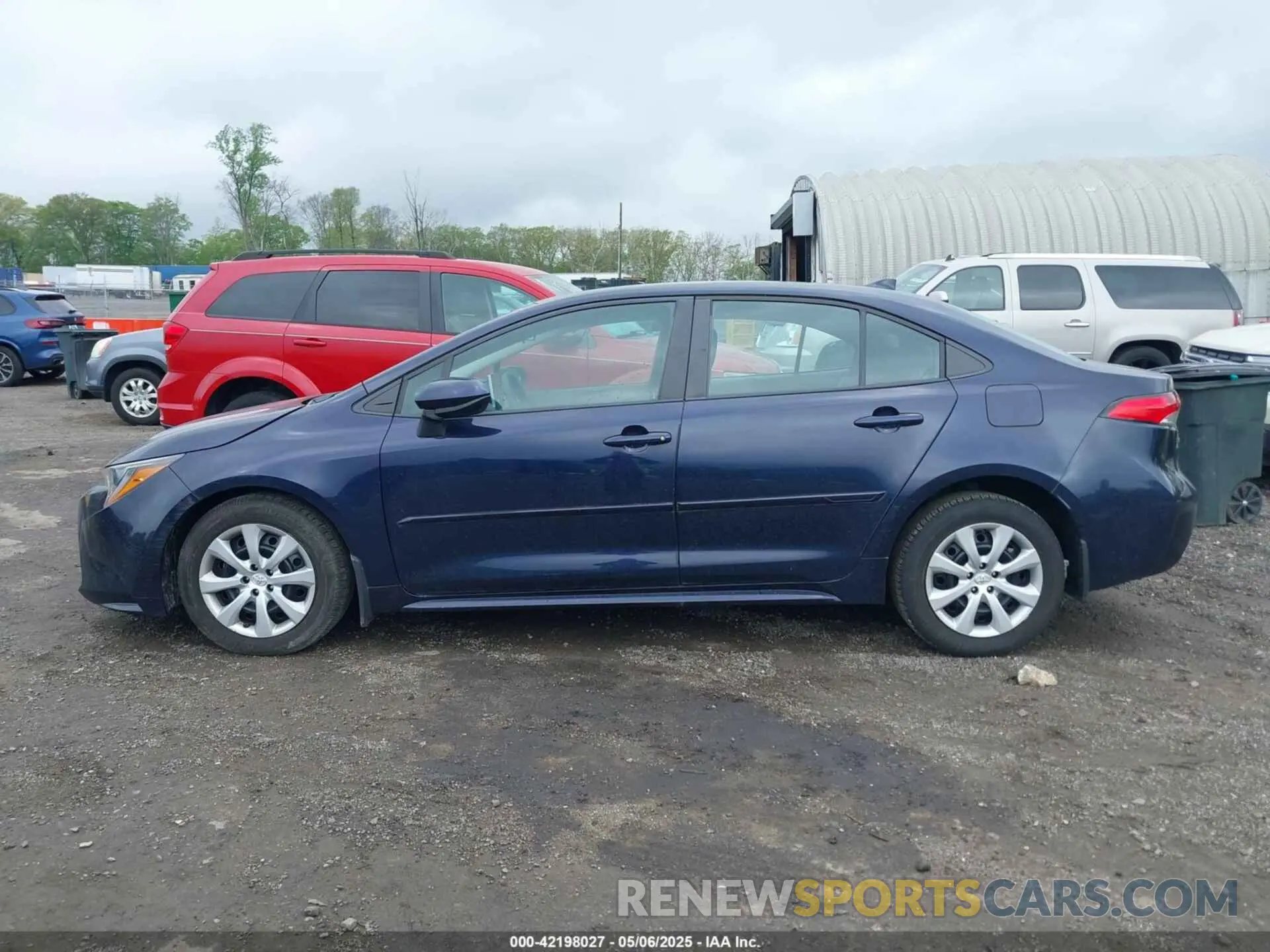 14 Photograph of a damaged car 5YFEPRAE3LP084227 TOYOTA COROLLA 2020