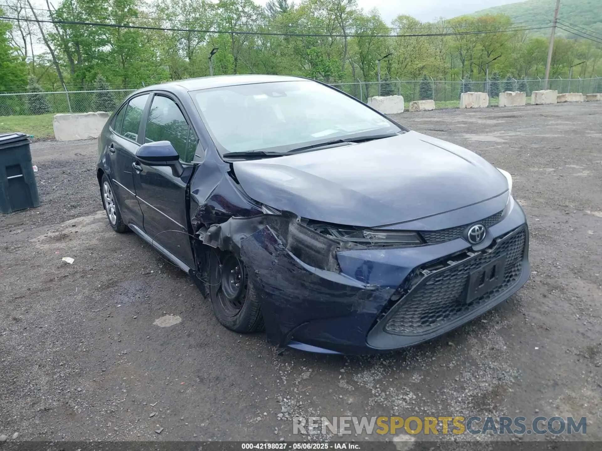6 Photograph of a damaged car 5YFEPRAE3LP084227 TOYOTA COROLLA 2020