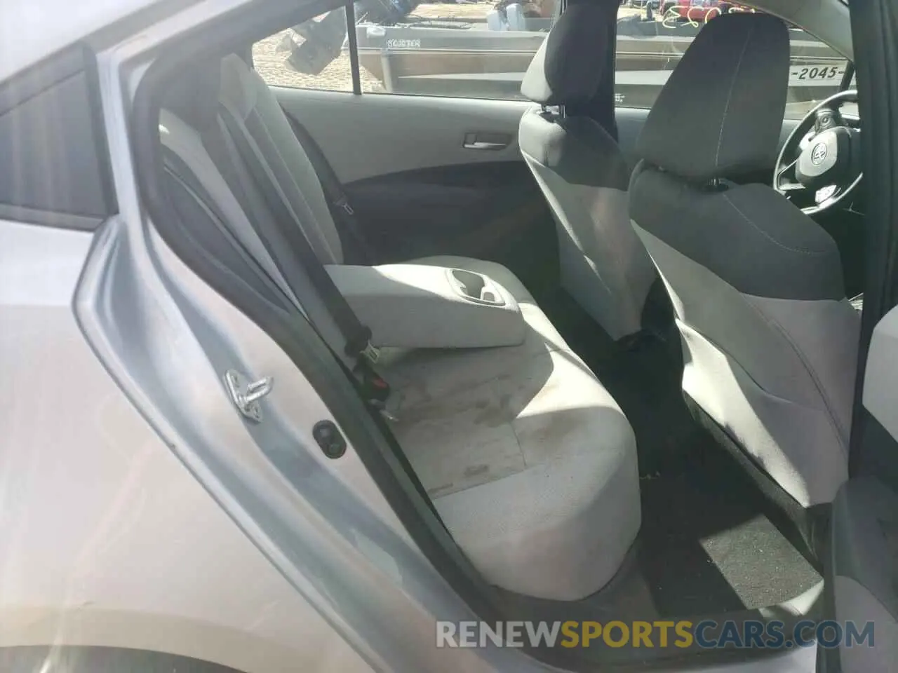 6 Photograph of a damaged car 5YFEPRAE3LP085023 TOYOTA COROLLA 2020