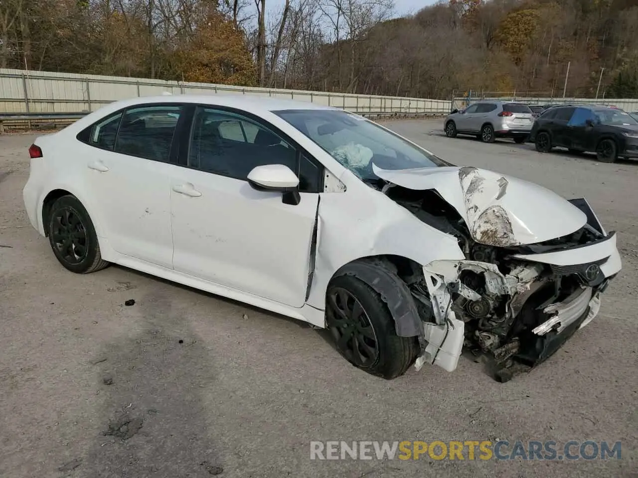 4 Photograph of a damaged car 5YFEPRAE3LP089573 TOYOTA COROLLA 2020