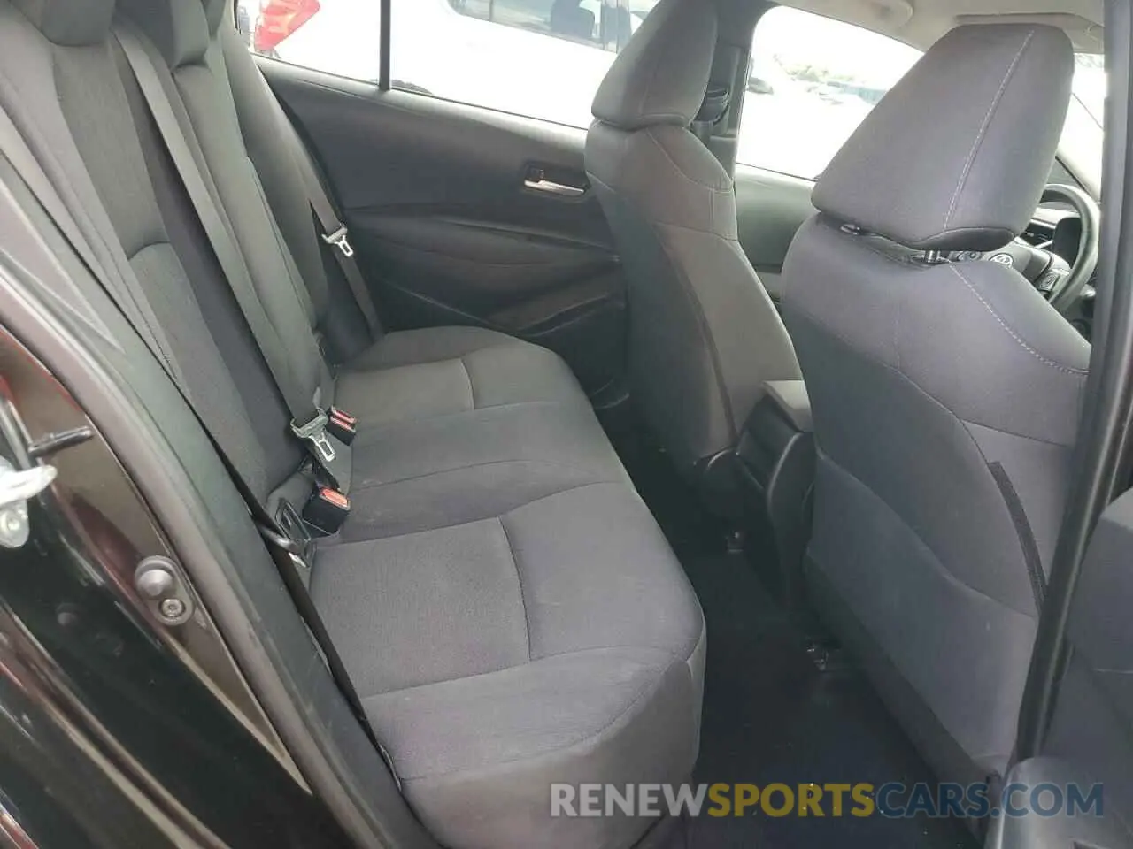 10 Photograph of a damaged car 5YFEPRAE3LP090397 TOYOTA COROLLA 2020