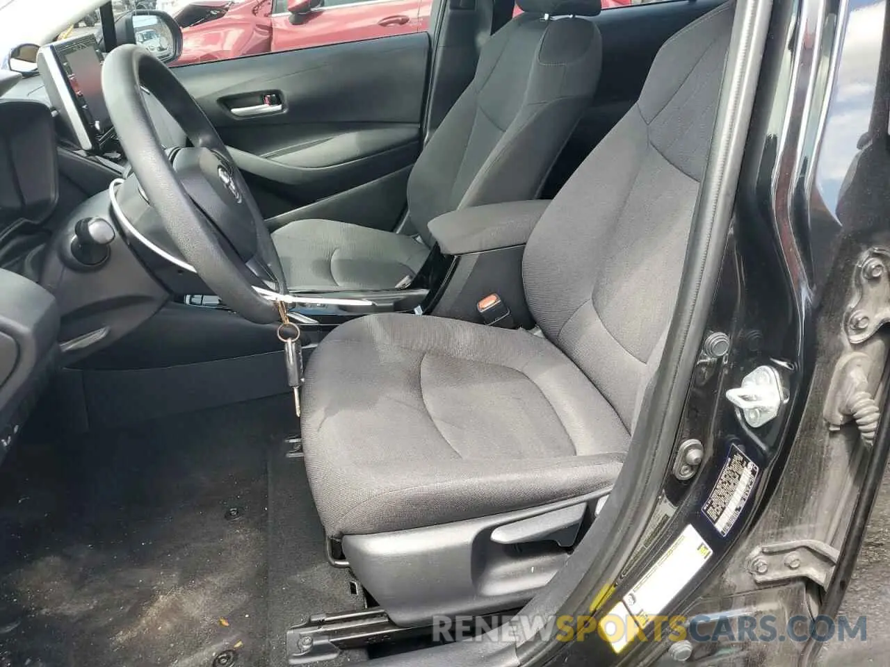 7 Photograph of a damaged car 5YFEPRAE3LP090397 TOYOTA COROLLA 2020