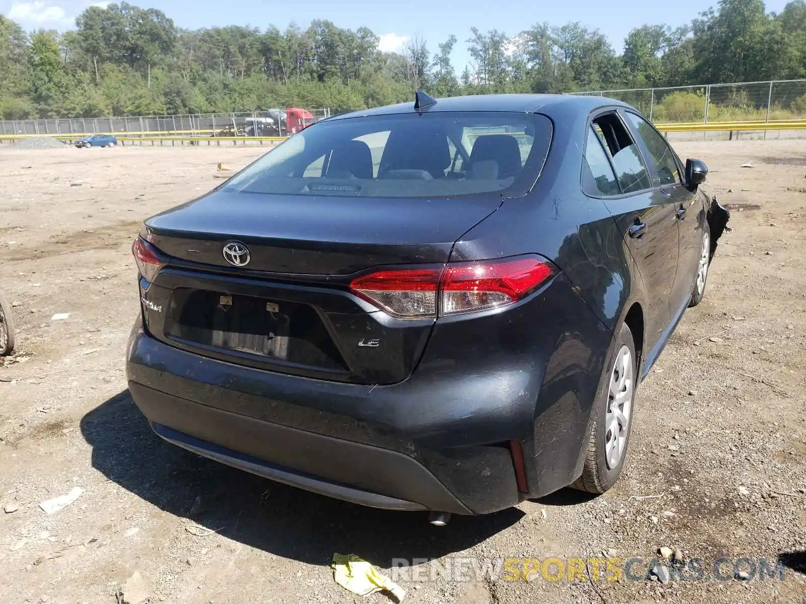 4 Photograph of a damaged car 5YFEPRAE3LP097723 TOYOTA COROLLA 2020