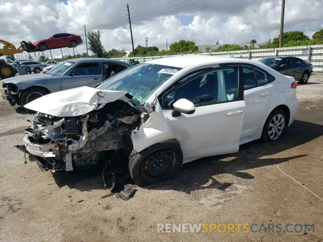 1 Photograph of a damaged car 5YFEPRAE3LP098323 TOYOTA COROLLA 2020