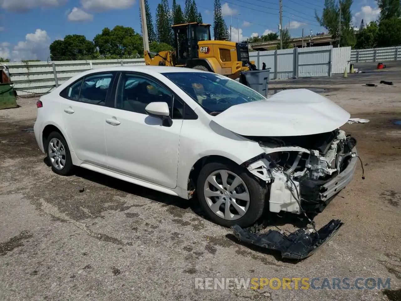 4 Photograph of a damaged car 5YFEPRAE3LP098323 TOYOTA COROLLA 2020