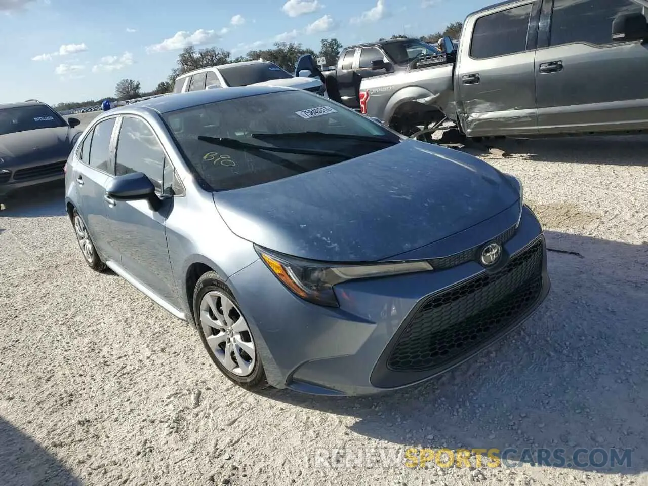 4 Photograph of a damaged car 5YFEPRAE3LP099343 TOYOTA COROLLA 2020