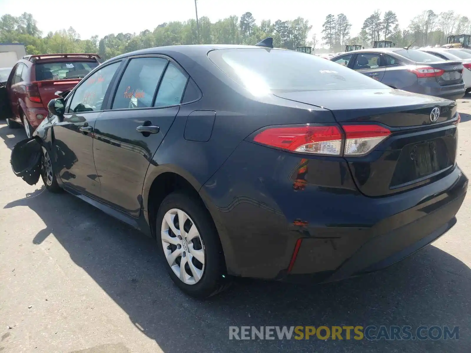 3 Photograph of a damaged car 5YFEPRAE3LP103245 TOYOTA COROLLA 2020