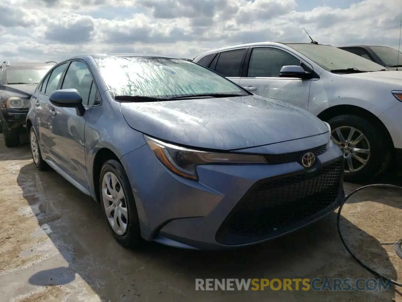 1 Photograph of a damaged car 5YFEPRAE3LP103472 TOYOTA COROLLA 2020