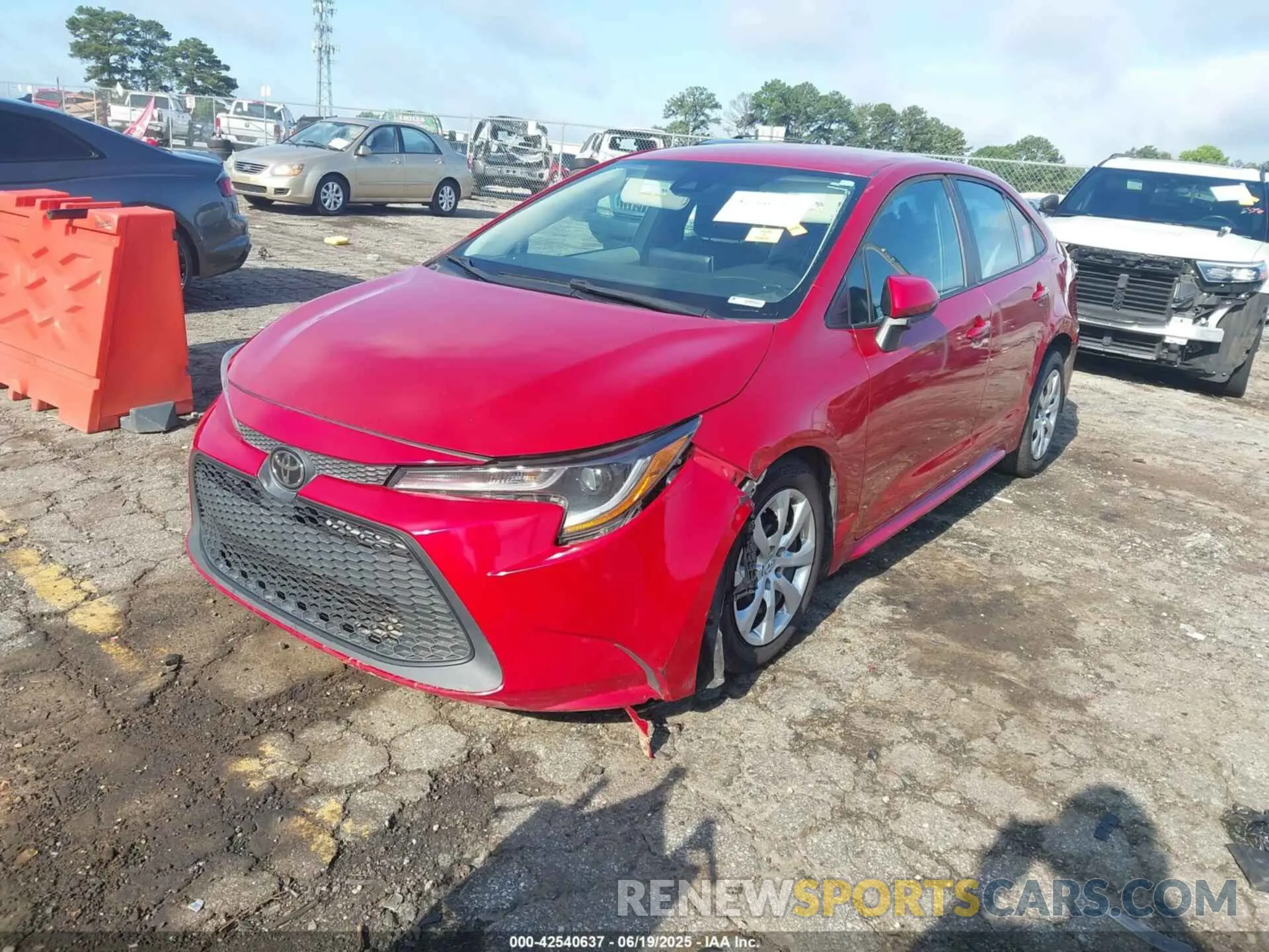 2 Photograph of a damaged car 5YFEPRAE3LP103553 TOYOTA COROLLA 2020