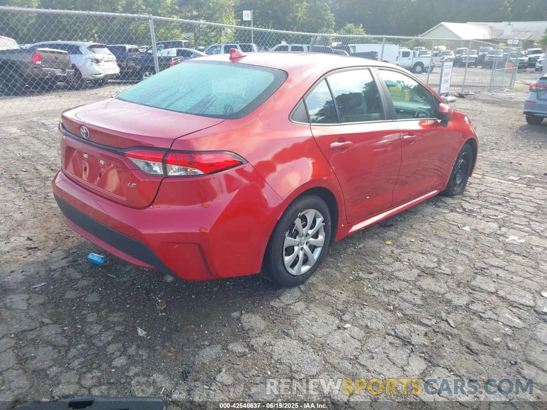 4 Photograph of a damaged car 5YFEPRAE3LP103553 TOYOTA COROLLA 2020