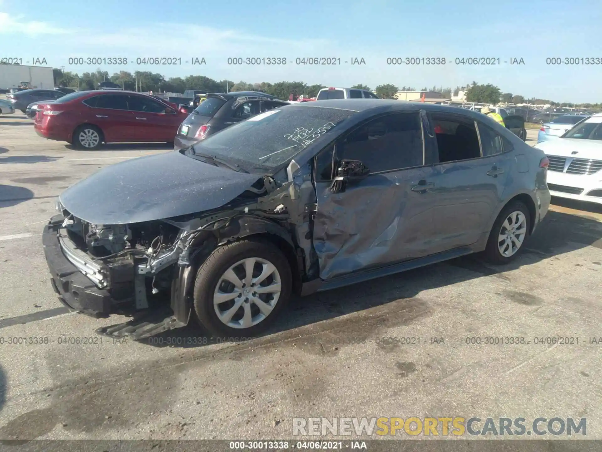 2 Photograph of a damaged car 5YFEPRAE3LP113337 TOYOTA COROLLA 2020