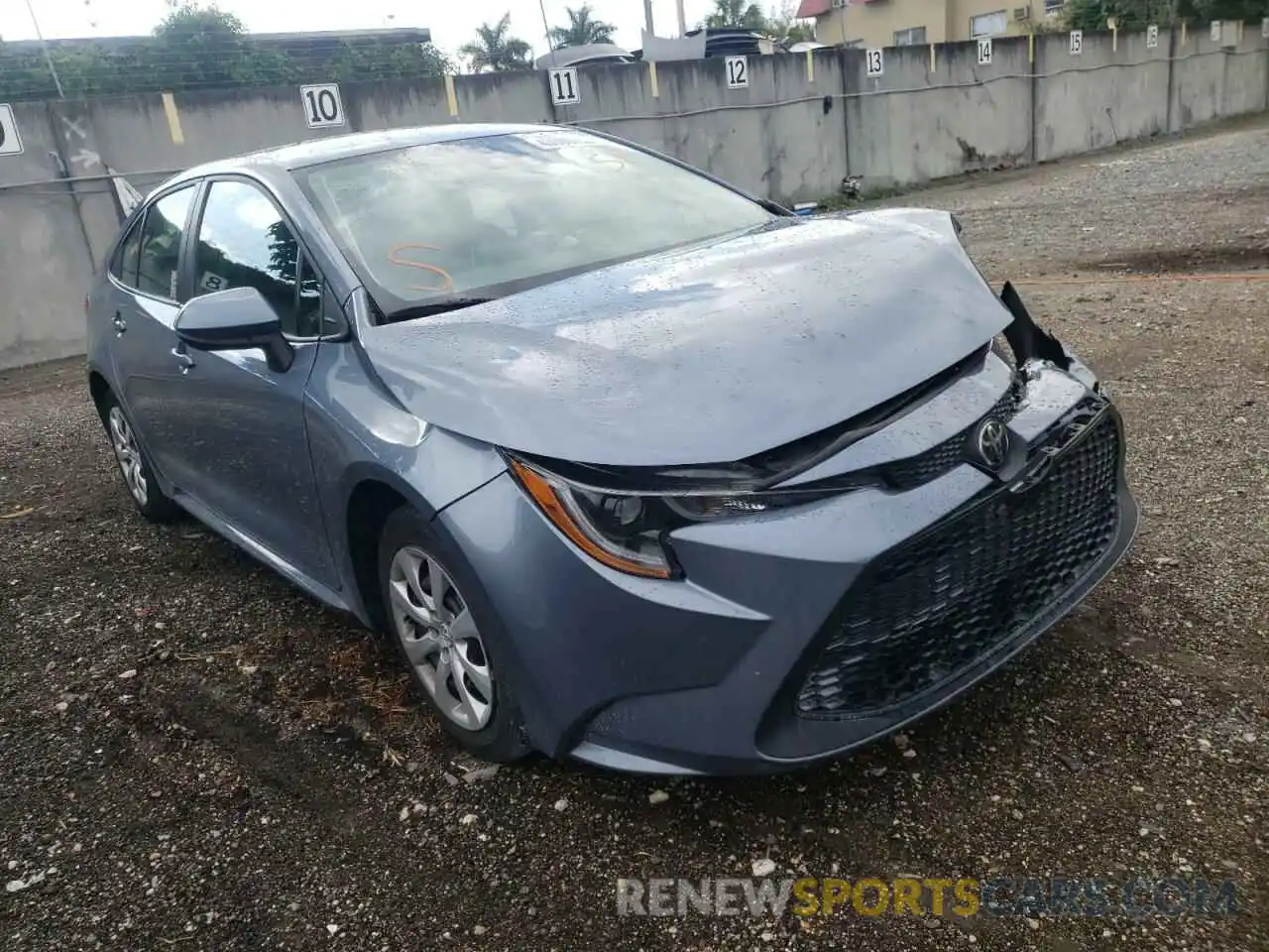 1 Photograph of a damaged car 5YFEPRAE3LP113502 TOYOTA COROLLA 2020