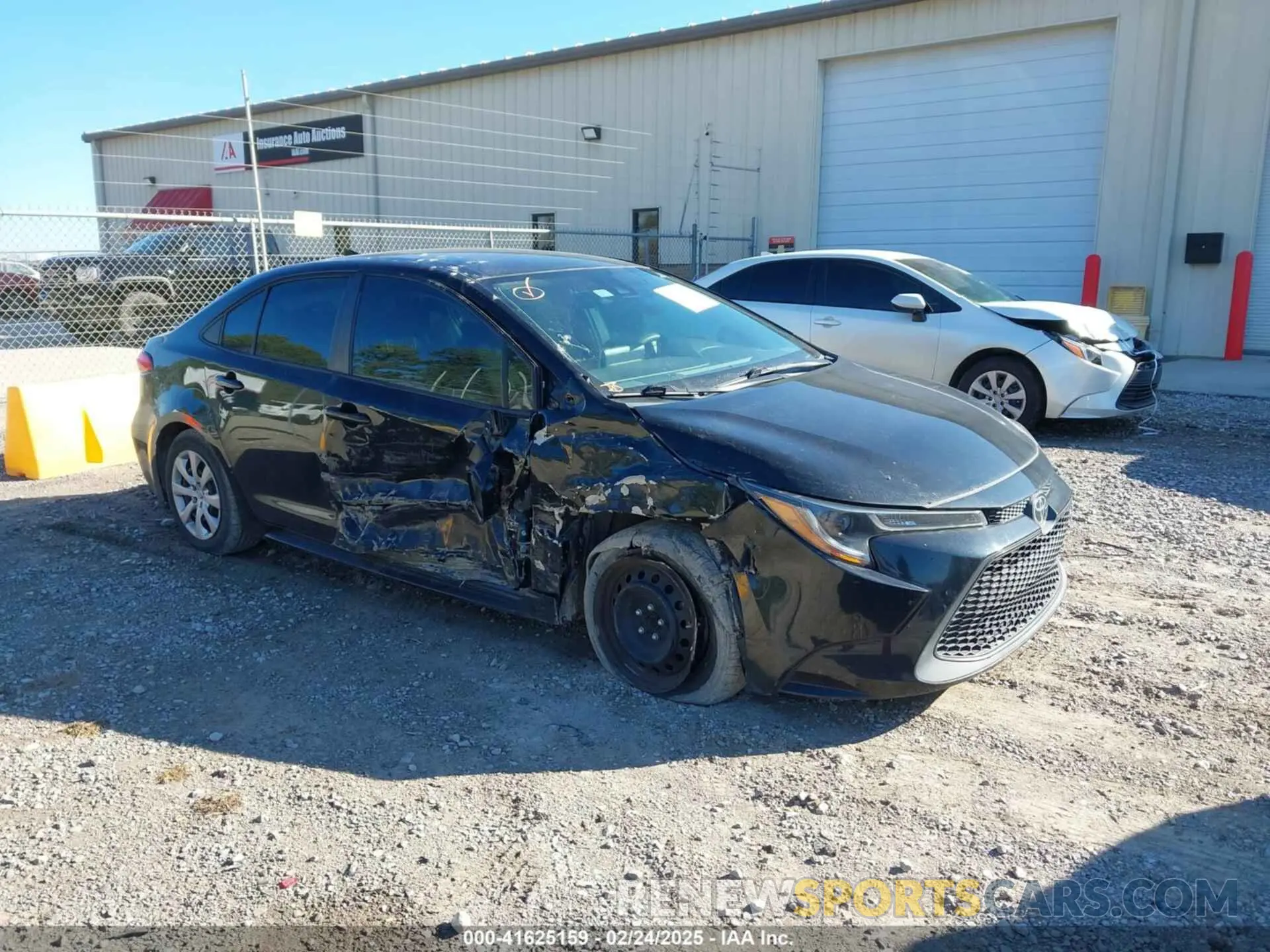 1 Photograph of a damaged car 5YFEPRAE3LP114858 TOYOTA COROLLA 2020
