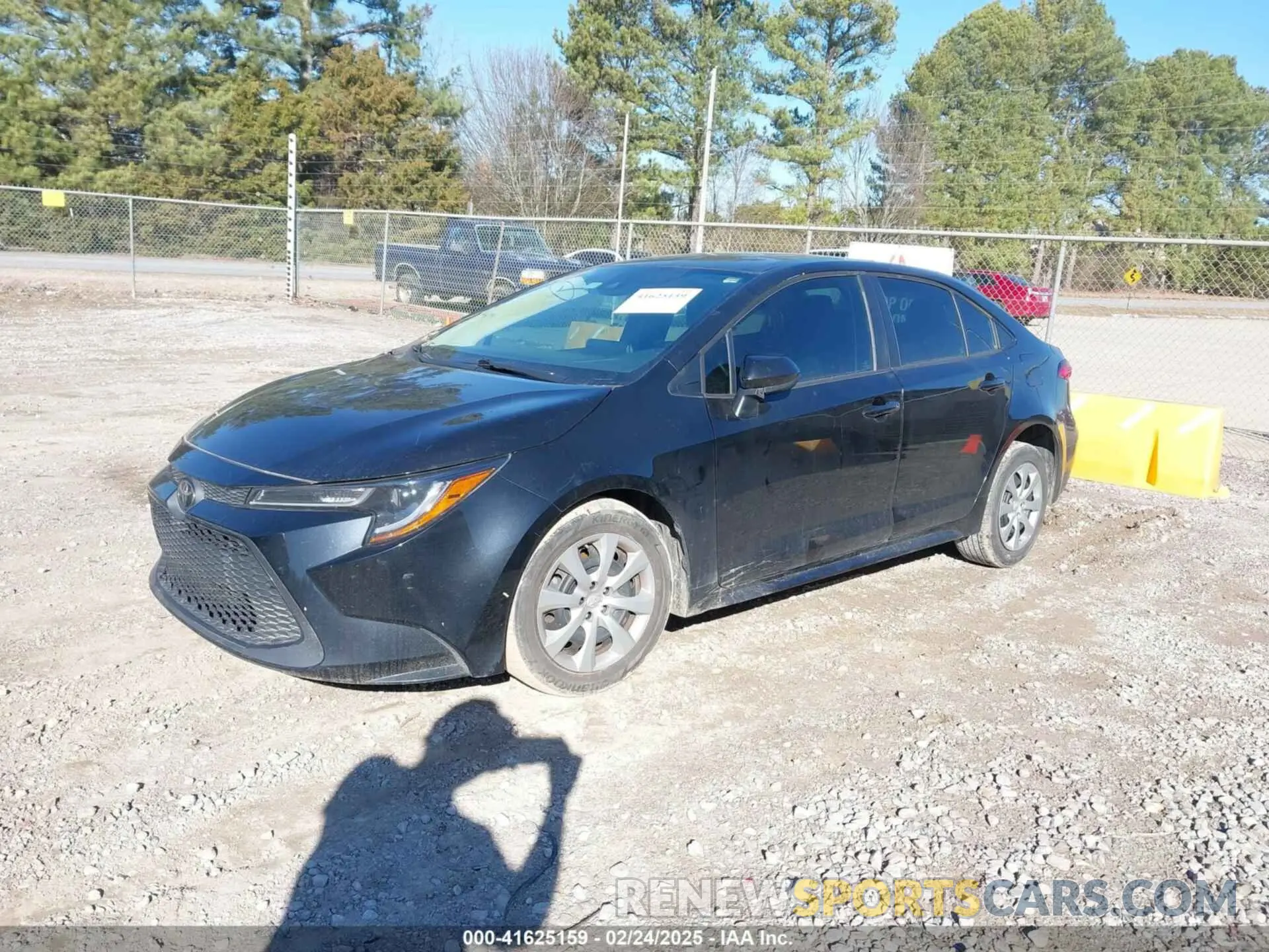 2 Photograph of a damaged car 5YFEPRAE3LP114858 TOYOTA COROLLA 2020