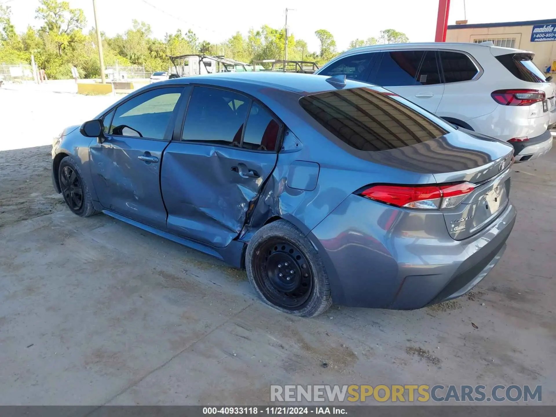 3 Photograph of a damaged car 5YFEPRAE3LP115458 TOYOTA COROLLA 2020