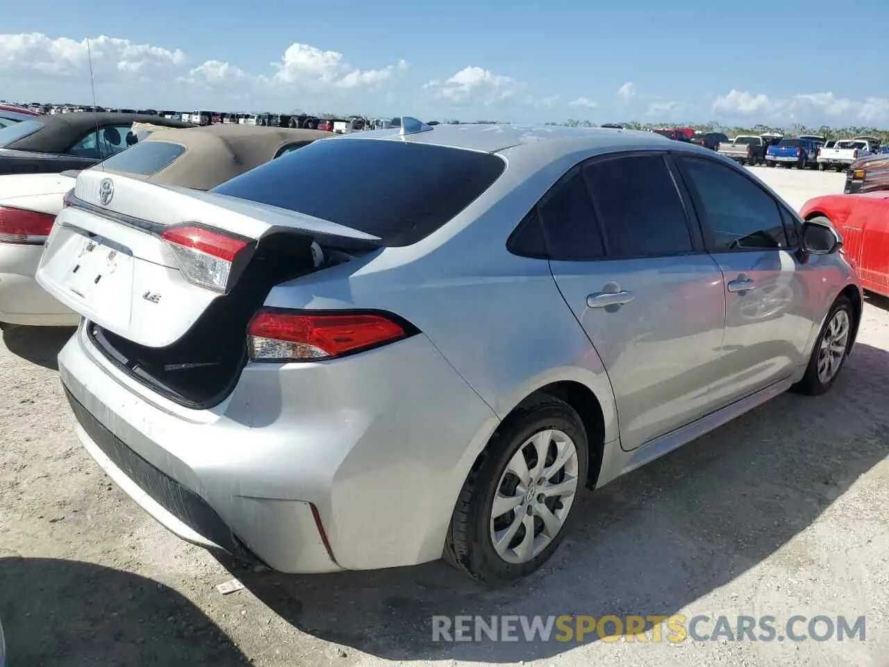 3 Photograph of a damaged car 5YFEPRAE3LP119025 TOYOTA COROLLA 2020