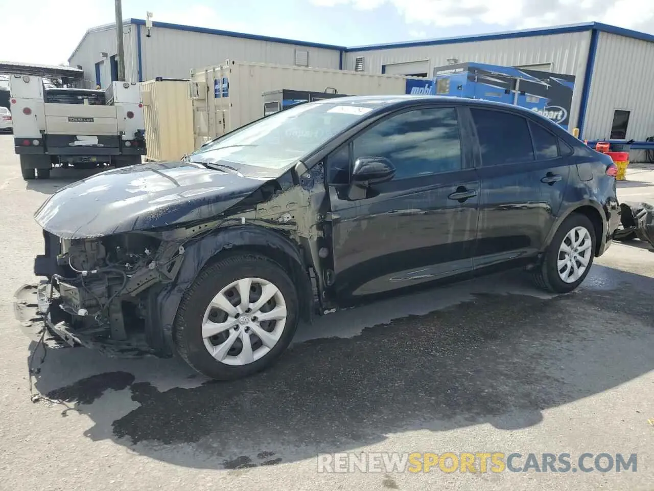 1 Photograph of a damaged car 5YFEPRAE3LP121230 TOYOTA COROLLA 2020