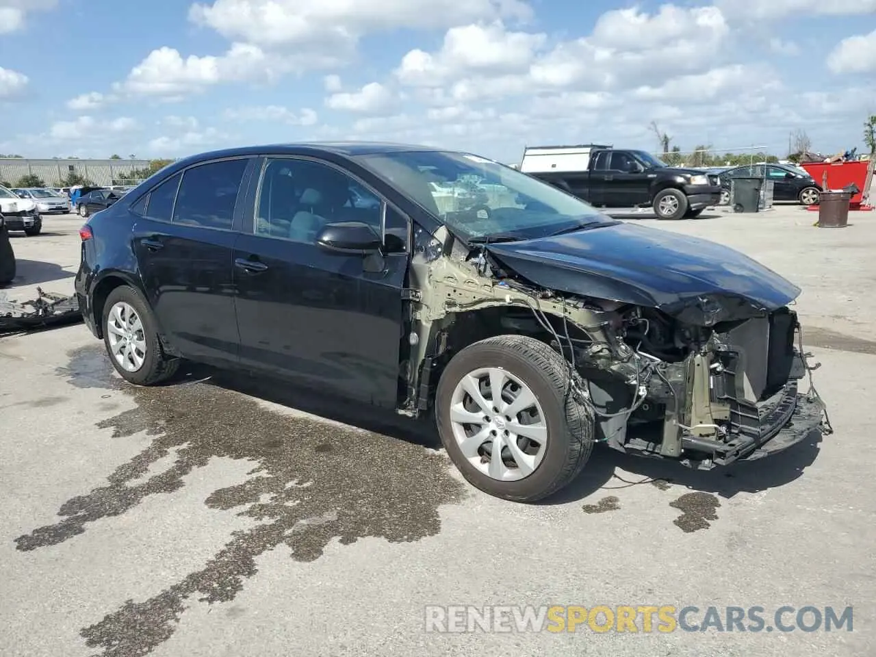 4 Photograph of a damaged car 5YFEPRAE3LP121230 TOYOTA COROLLA 2020