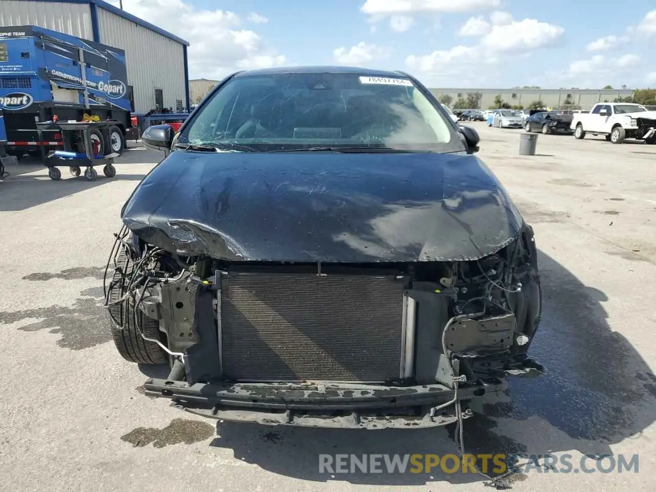 5 Photograph of a damaged car 5YFEPRAE3LP121230 TOYOTA COROLLA 2020