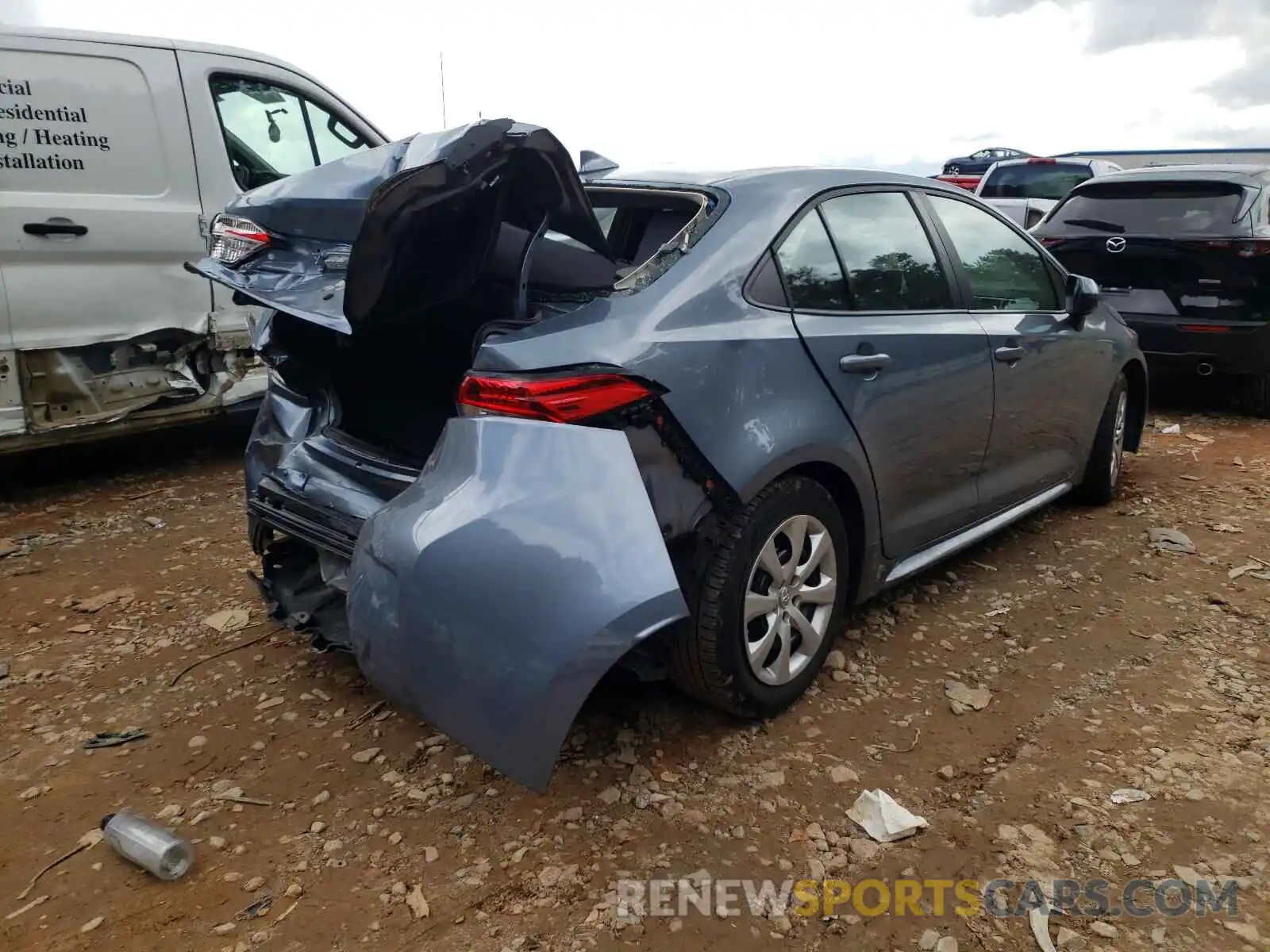 4 Photograph of a damaged car 5YFEPRAE3LP121602 TOYOTA COROLLA 2020