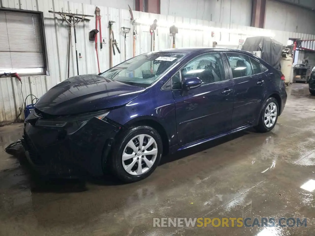 1 Photograph of a damaged car 5YFEPRAE3LP137718 TOYOTA COROLLA 2020