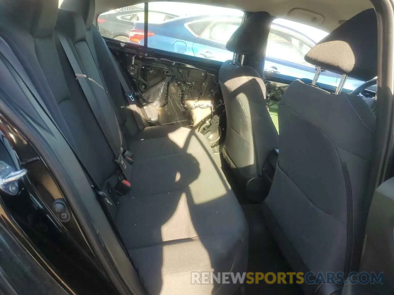 10 Photograph of a damaged car 5YFEPRAE3LP143048 TOYOTA COROLLA 2020
