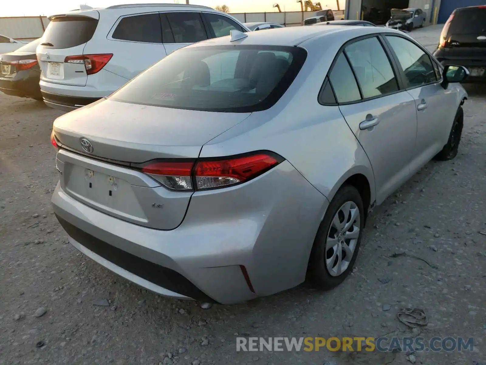 4 Photograph of a damaged car 5YFEPRAE4LP007916 TOYOTA COROLLA 2020