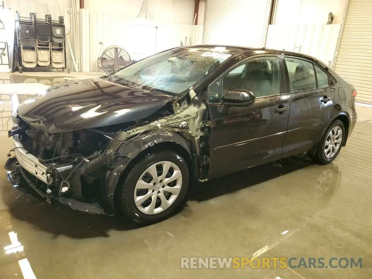 1 Photograph of a damaged car 5YFEPRAE4LP009889 TOYOTA COROLLA 2020