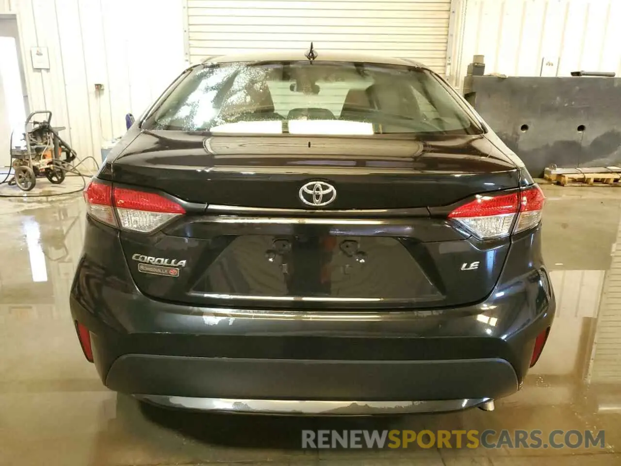 6 Photograph of a damaged car 5YFEPRAE4LP009889 TOYOTA COROLLA 2020