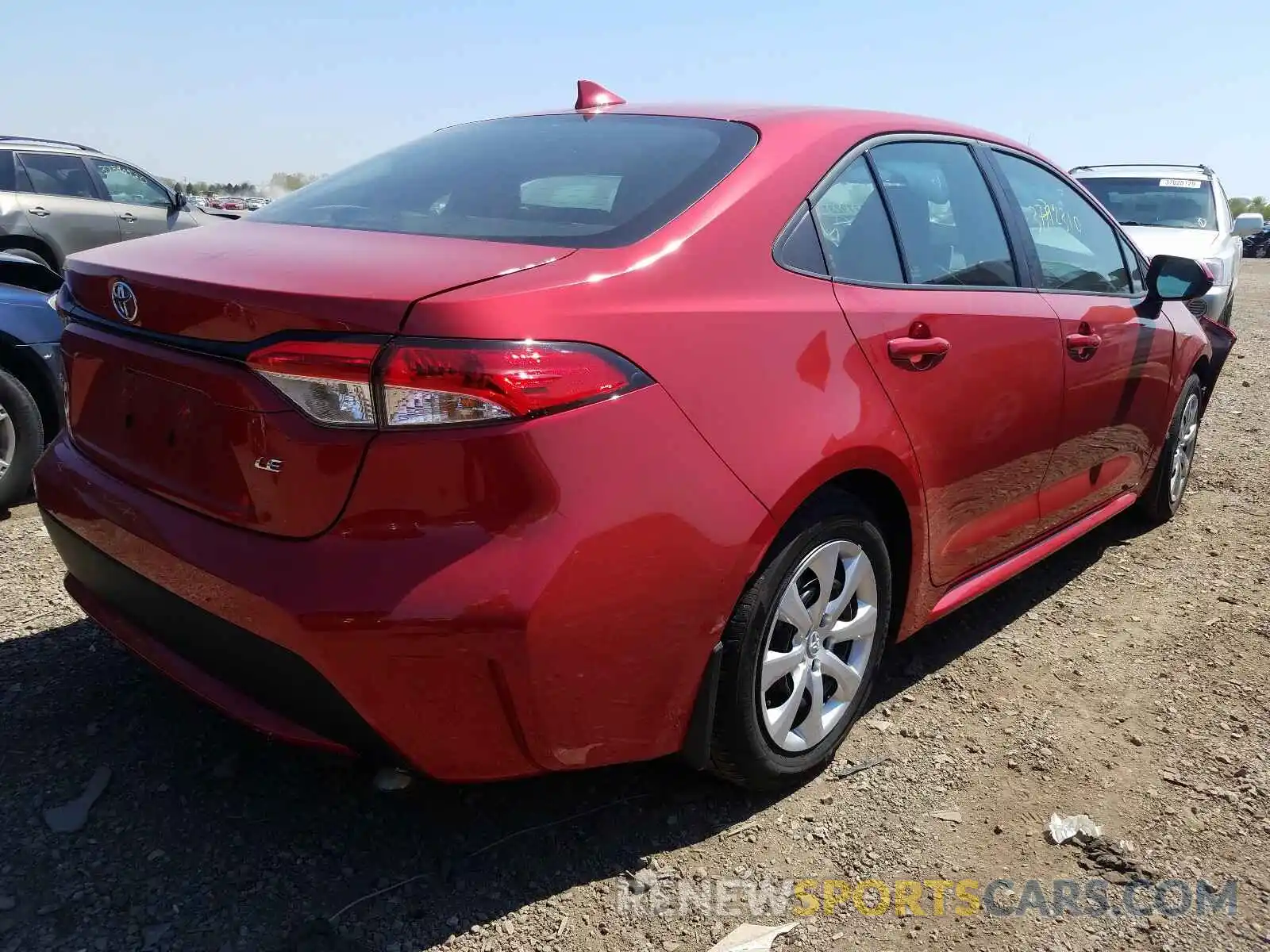 4 Photograph of a damaged car 5YFEPRAE4LP011304 TOYOTA COROLLA 2020