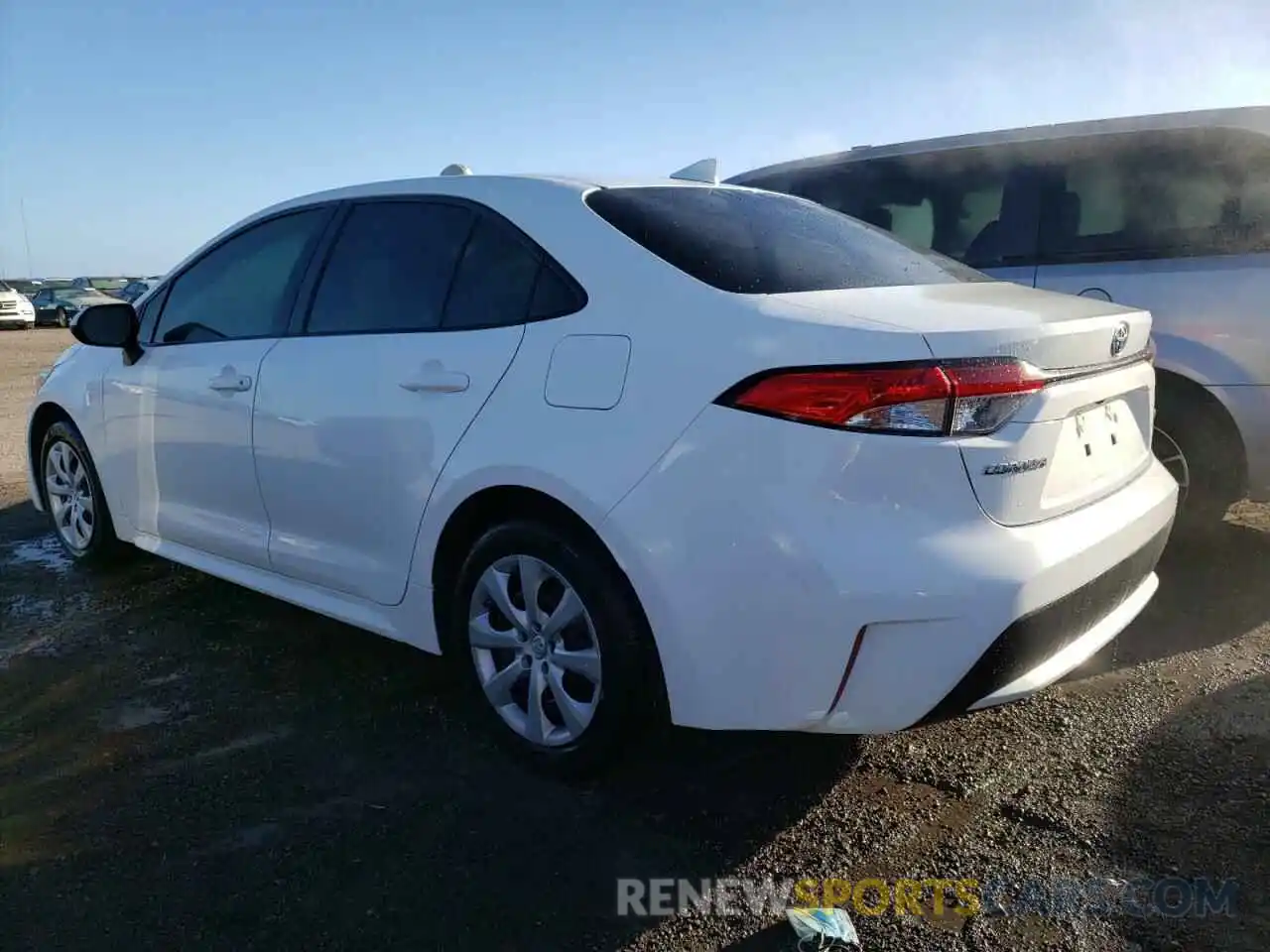 3 Photograph of a damaged car 5YFEPRAE4LP012730 TOYOTA COROLLA 2020