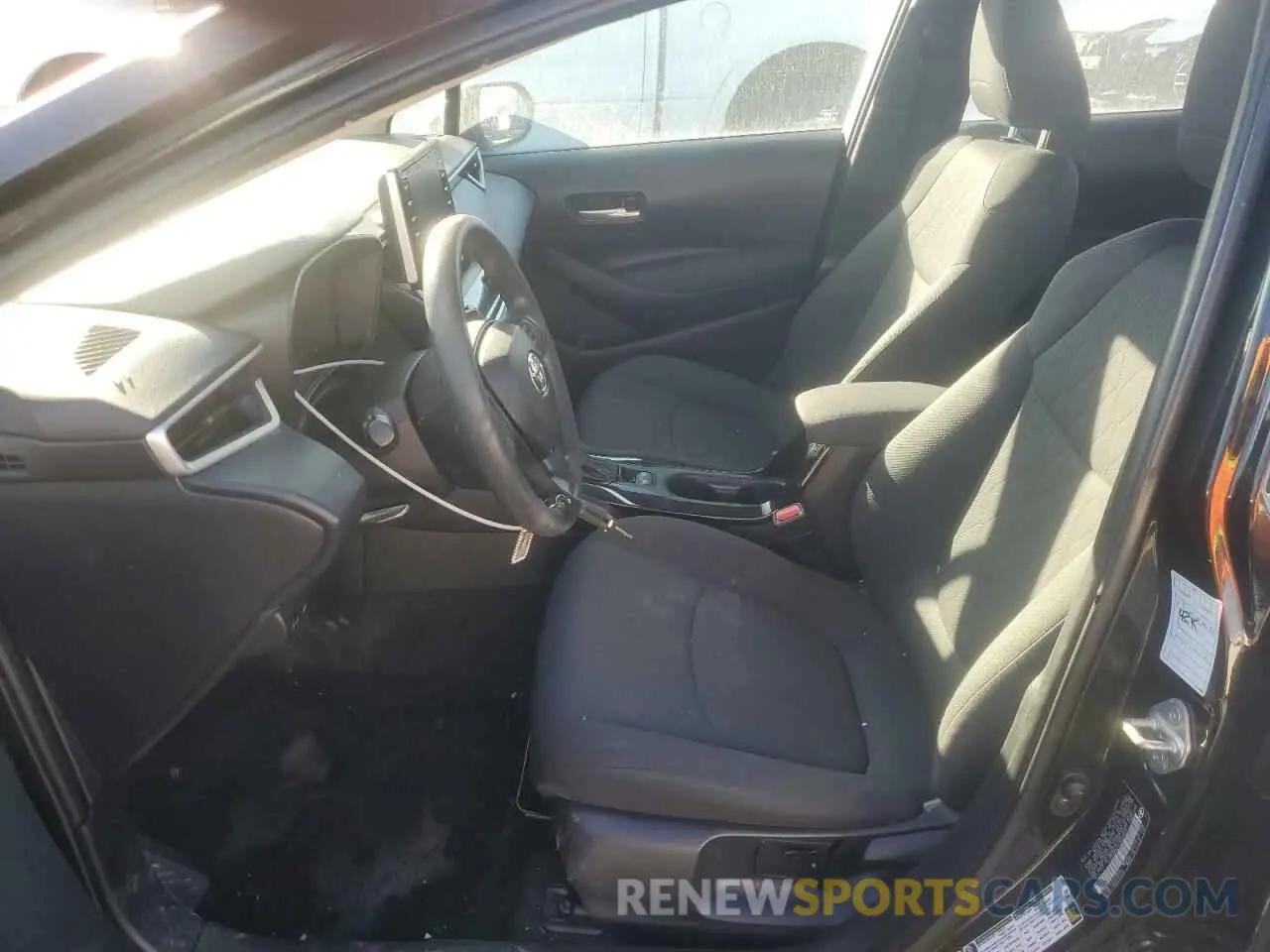 7 Photograph of a damaged car 5YFEPRAE4LP026501 TOYOTA COROLLA 2020