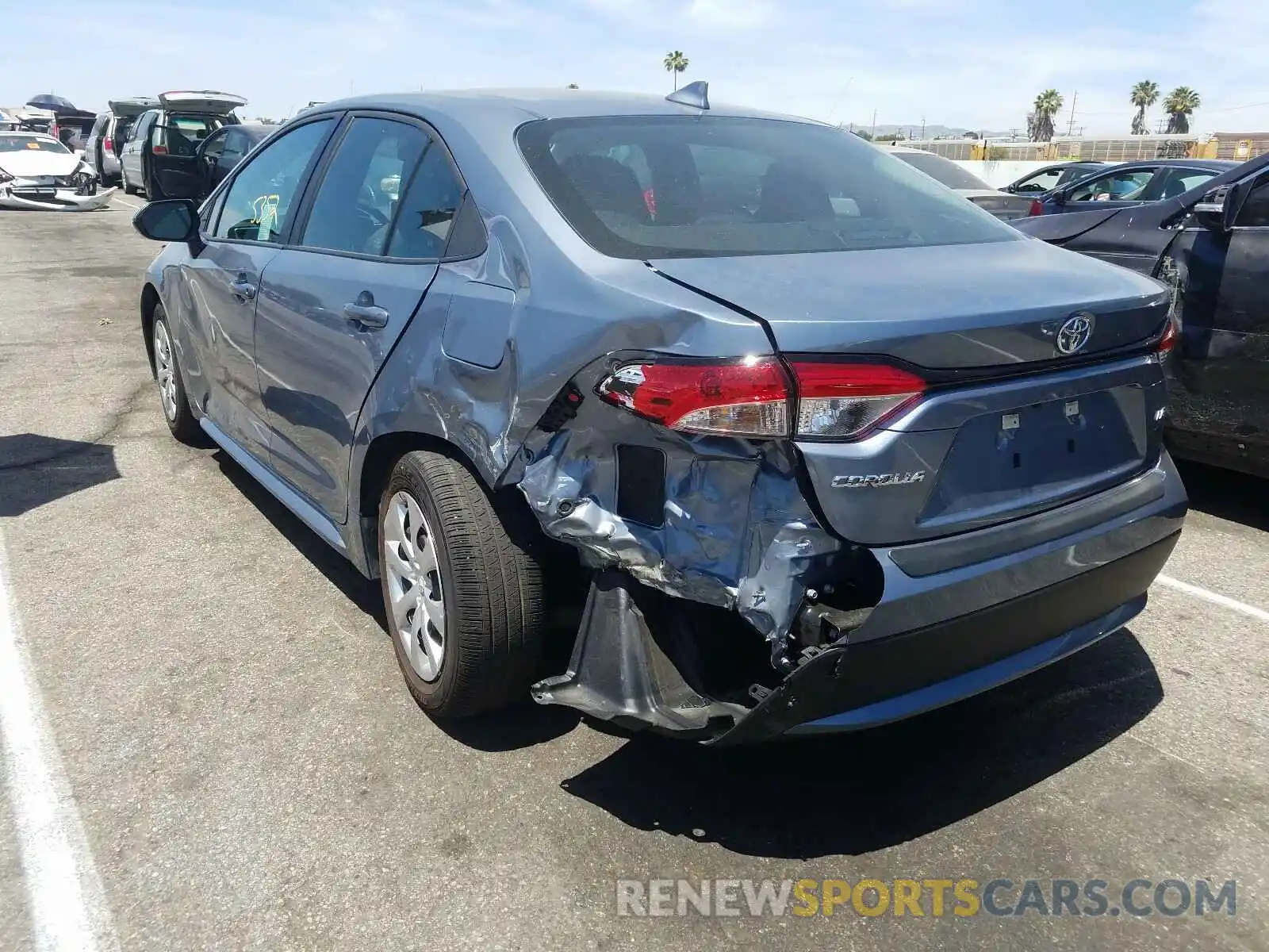 3 Photograph of a damaged car 5YFEPRAE4LP046845 TOYOTA COROLLA 2020