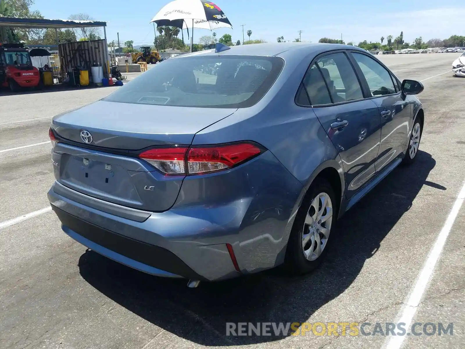 4 Photograph of a damaged car 5YFEPRAE4LP046845 TOYOTA COROLLA 2020