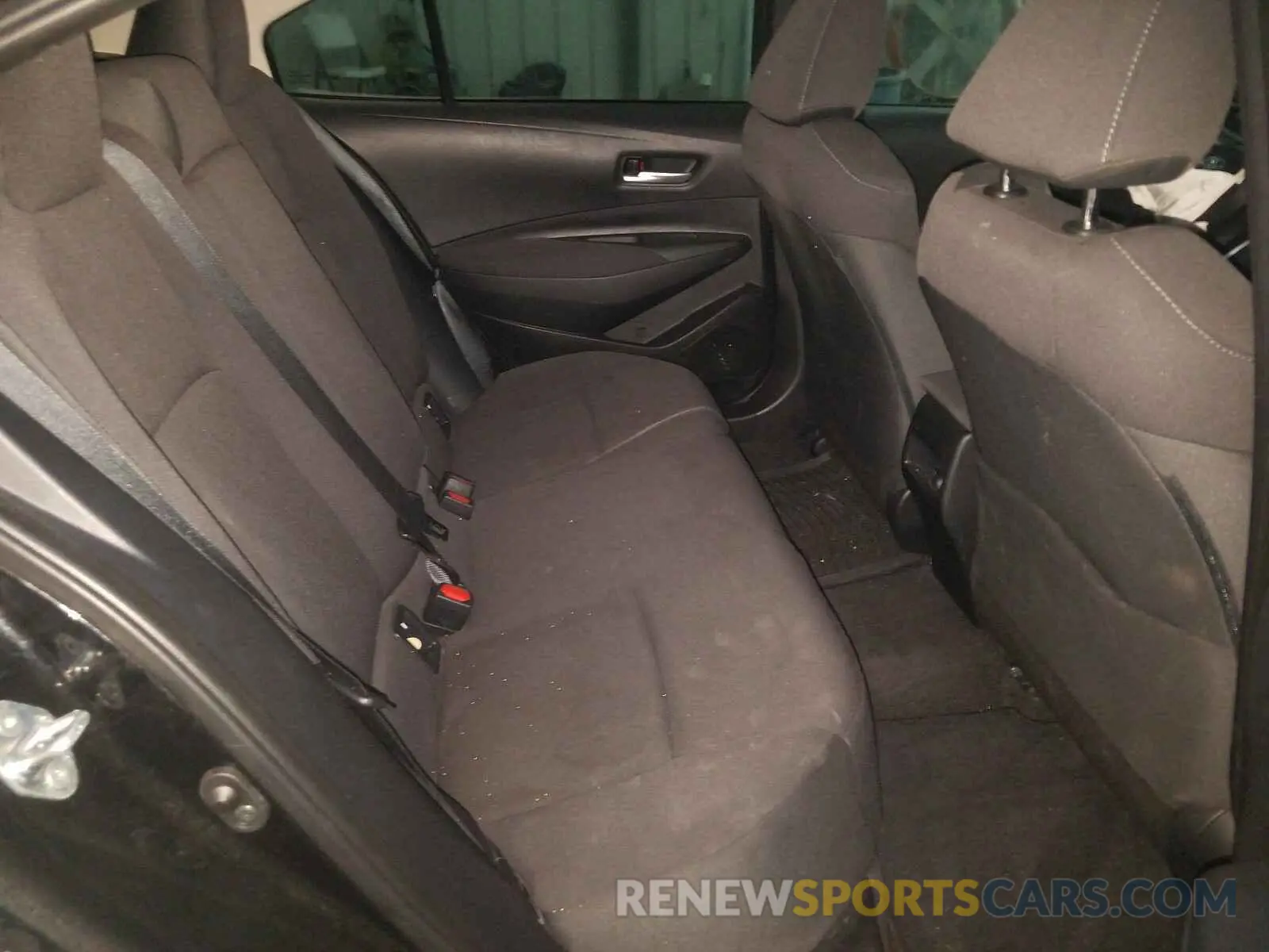 6 Photograph of a damaged car 5YFEPRAE4LP059885 TOYOTA COROLLA 2020
