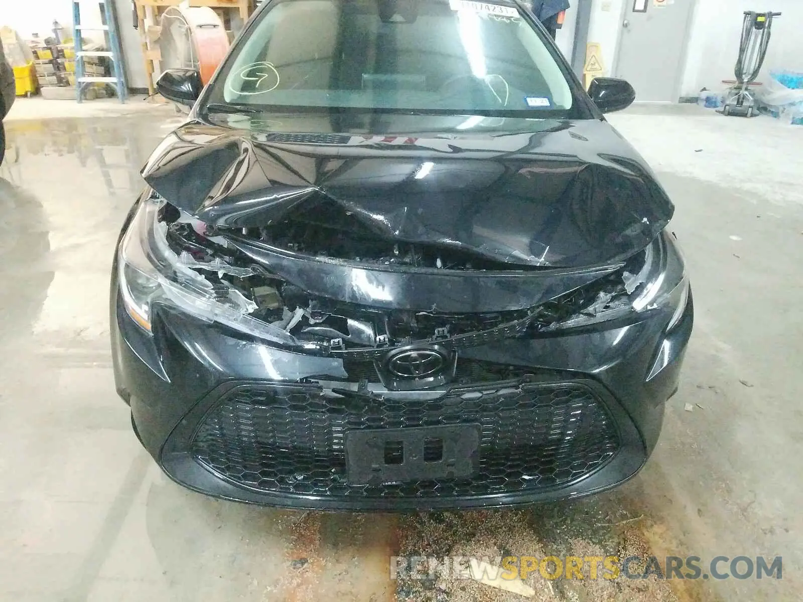 9 Photograph of a damaged car 5YFEPRAE4LP059885 TOYOTA COROLLA 2020