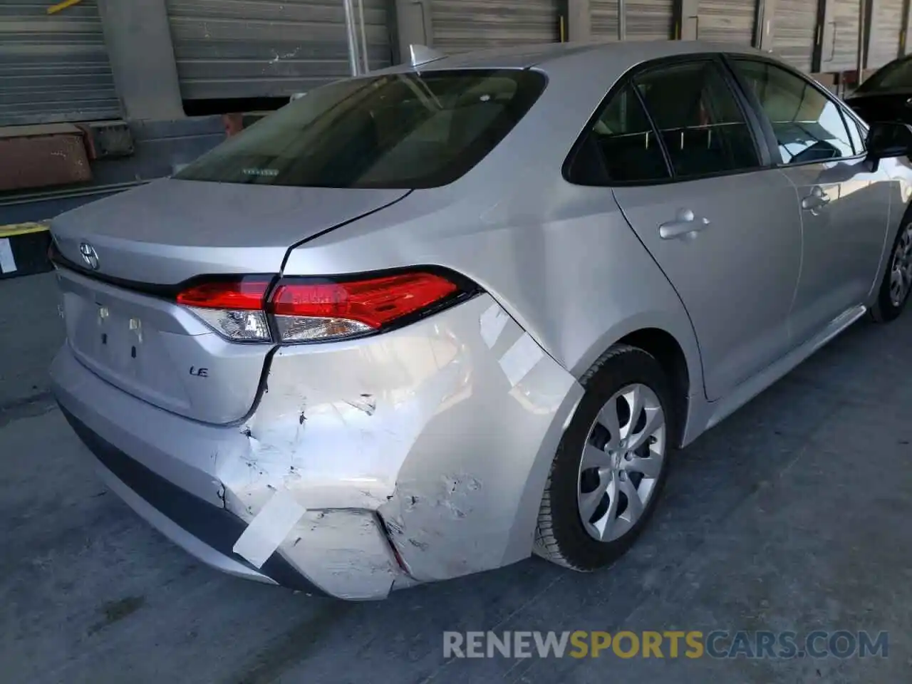 9 Photograph of a damaged car 5YFEPRAE4LP062303 TOYOTA COROLLA 2020