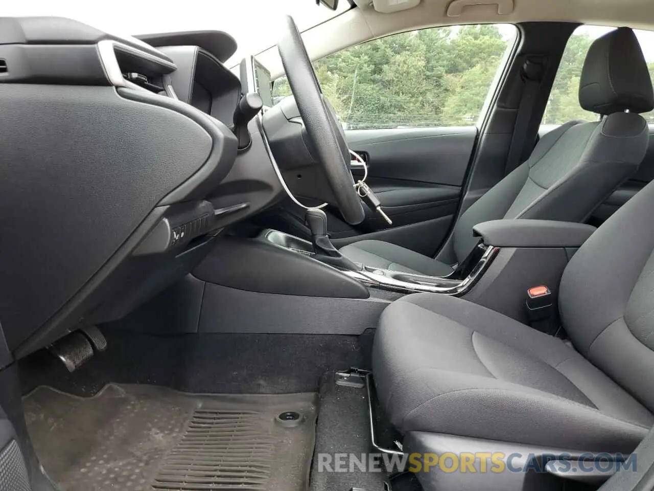 7 Photograph of a damaged car 5YFEPRAE4LP067016 TOYOTA COROLLA 2020