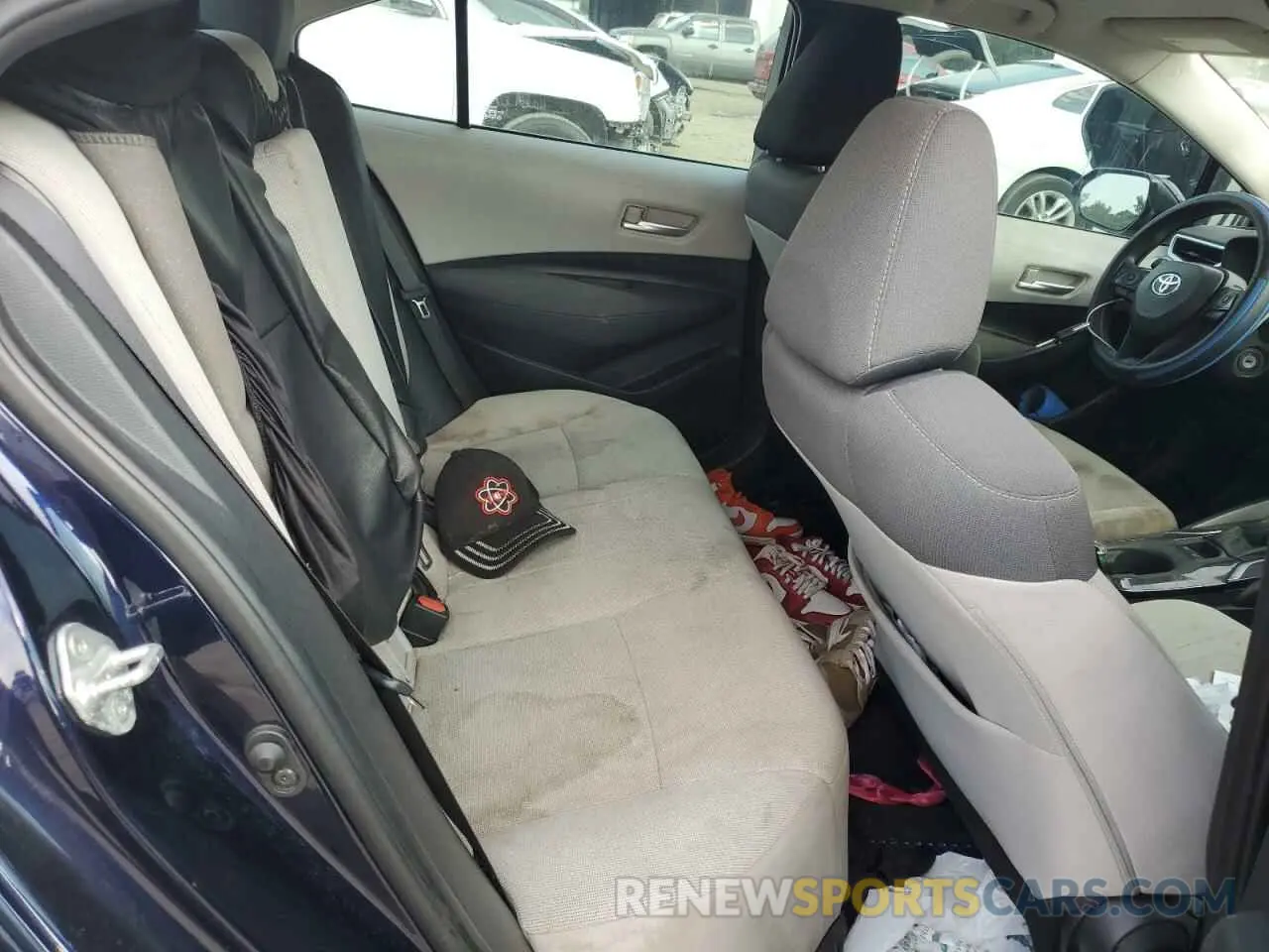 10 Photograph of a damaged car 5YFEPRAE4LP082986 TOYOTA COROLLA 2020