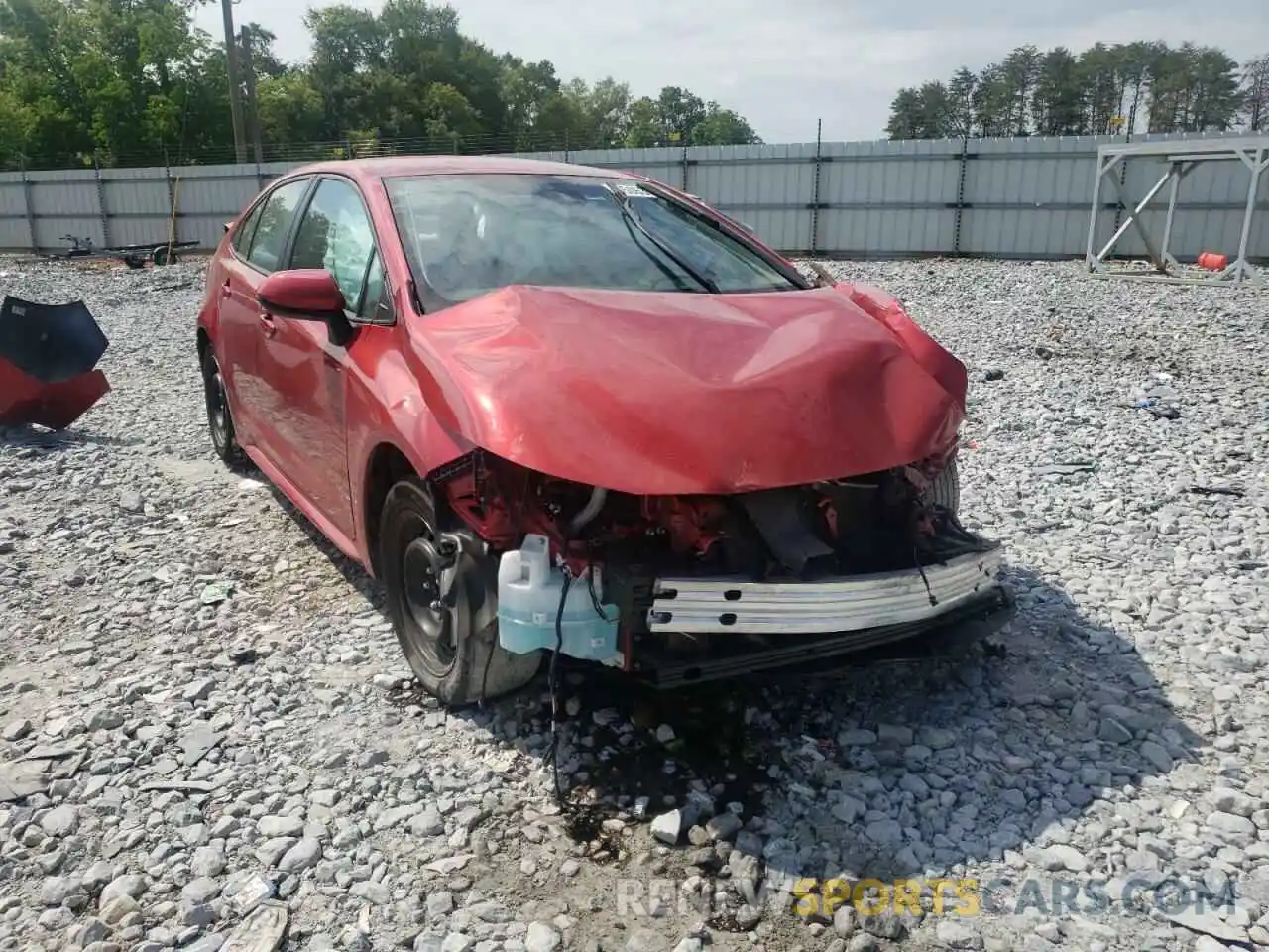 1 Photograph of a damaged car 5YFEPRAE4LP083748 TOYOTA COROLLA 2020