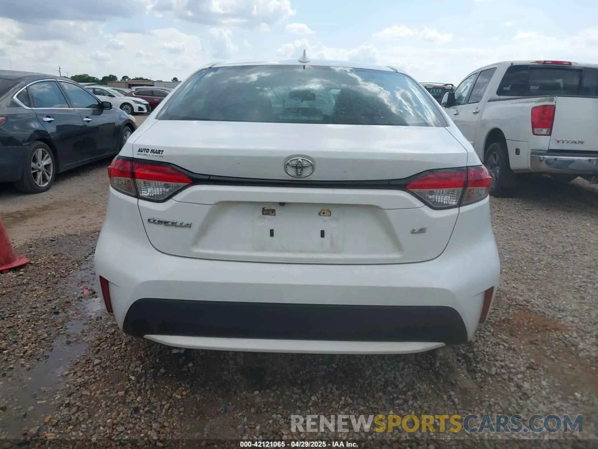 16 Photograph of a damaged car 5YFEPRAE4LP095592 TOYOTA COROLLA 2020