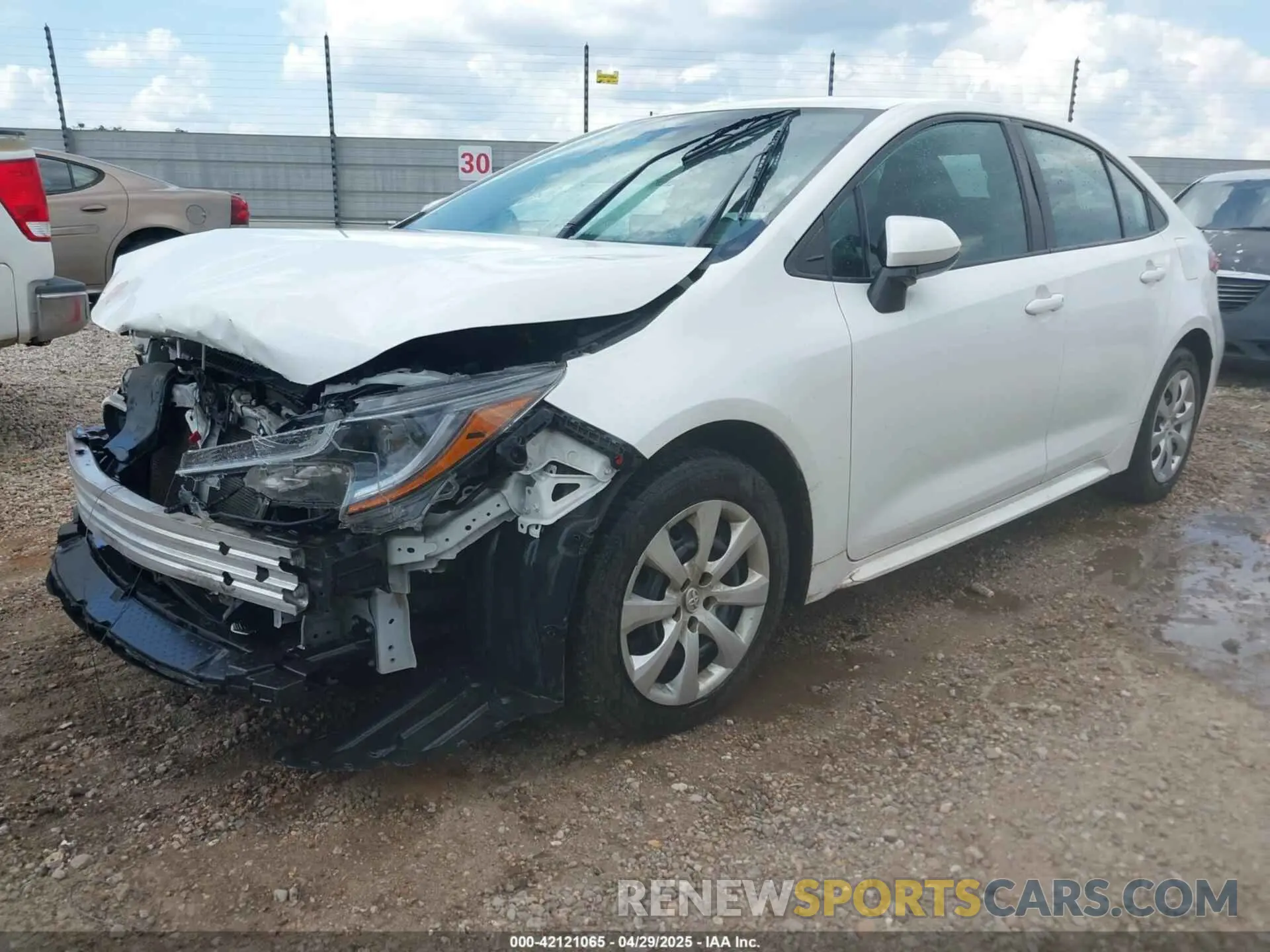 2 Photograph of a damaged car 5YFEPRAE4LP095592 TOYOTA COROLLA 2020