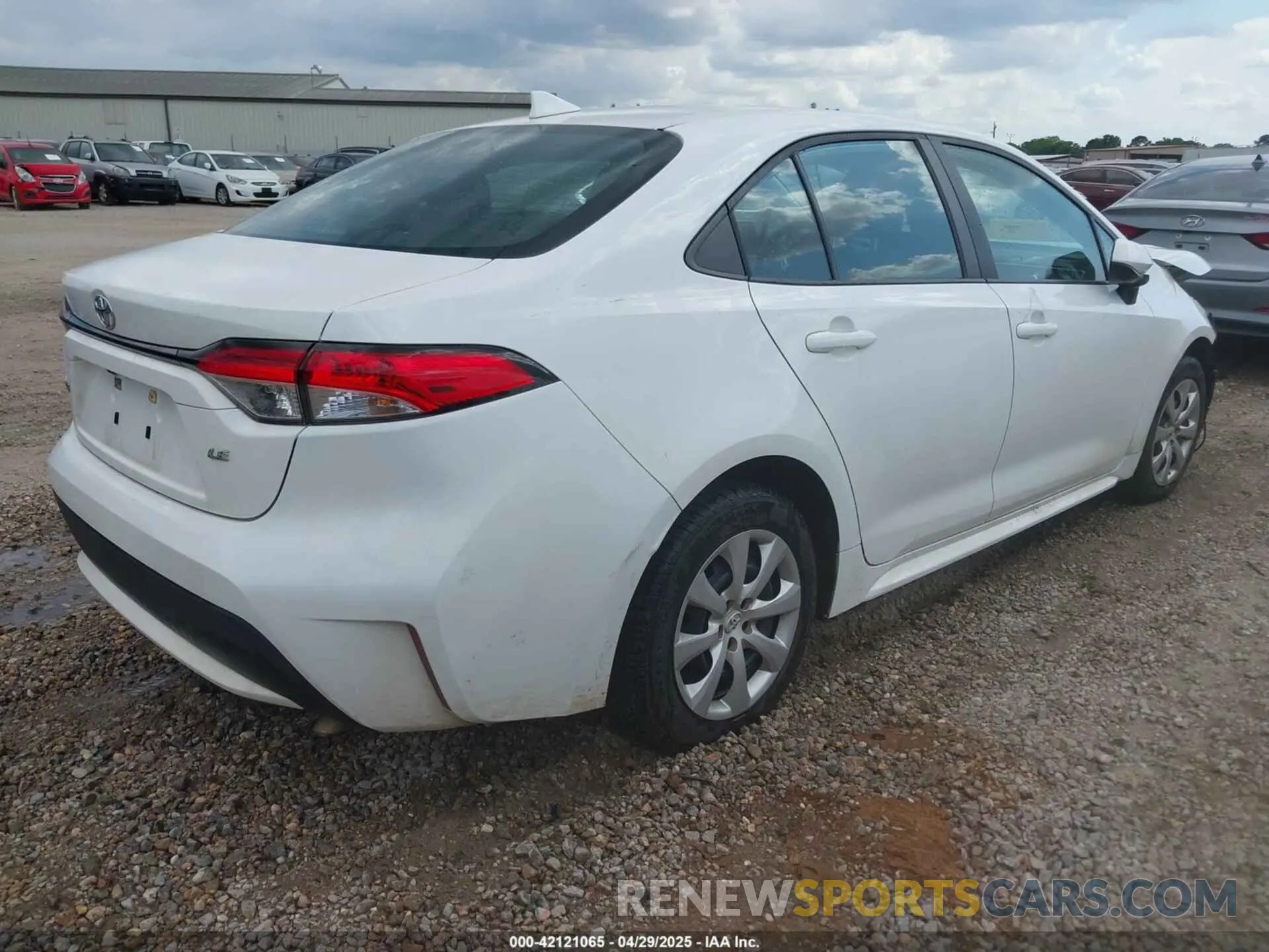 4 Photograph of a damaged car 5YFEPRAE4LP095592 TOYOTA COROLLA 2020