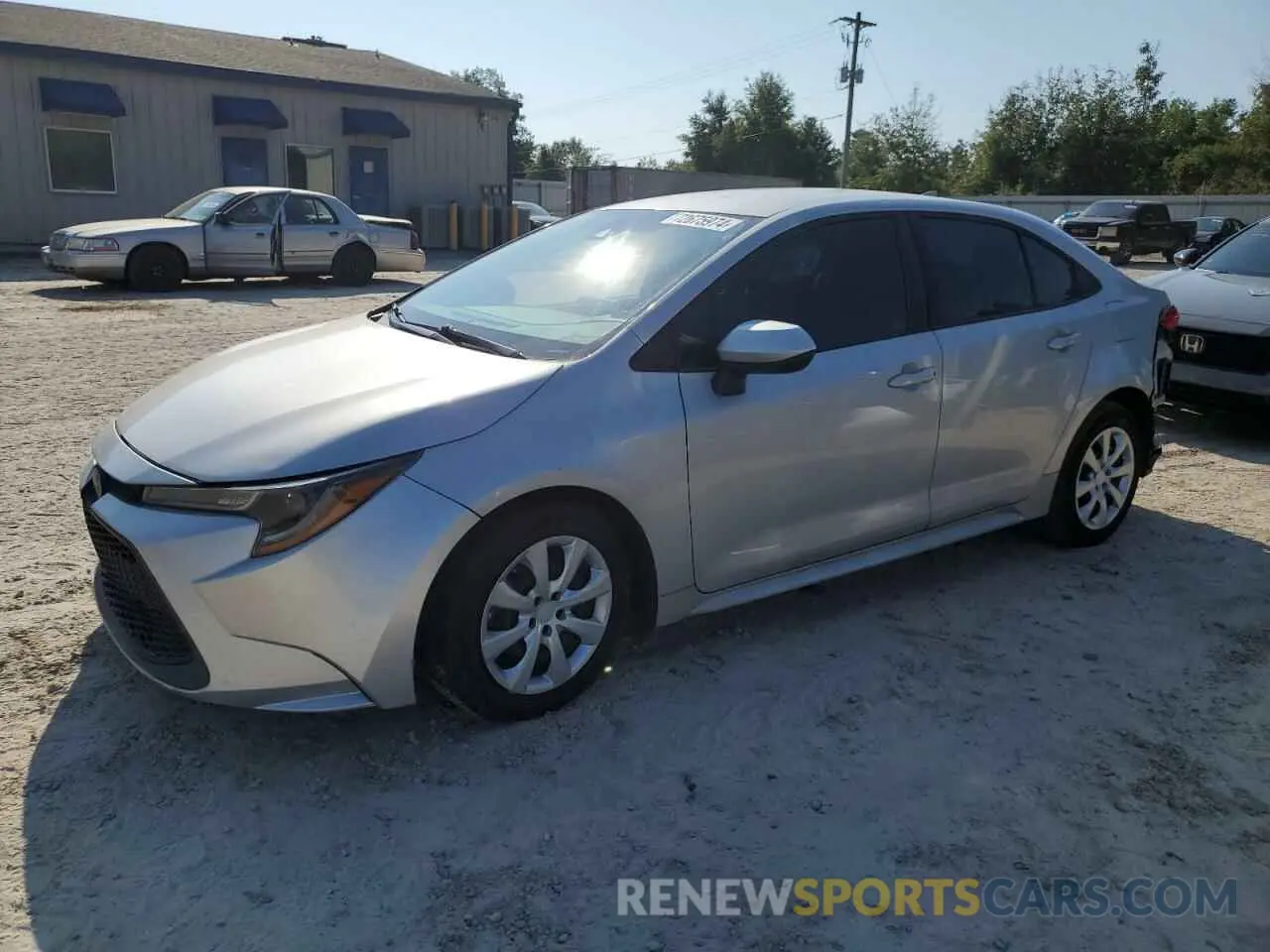 1 Photograph of a damaged car 5YFEPRAE4LP096838 TOYOTA COROLLA 2020