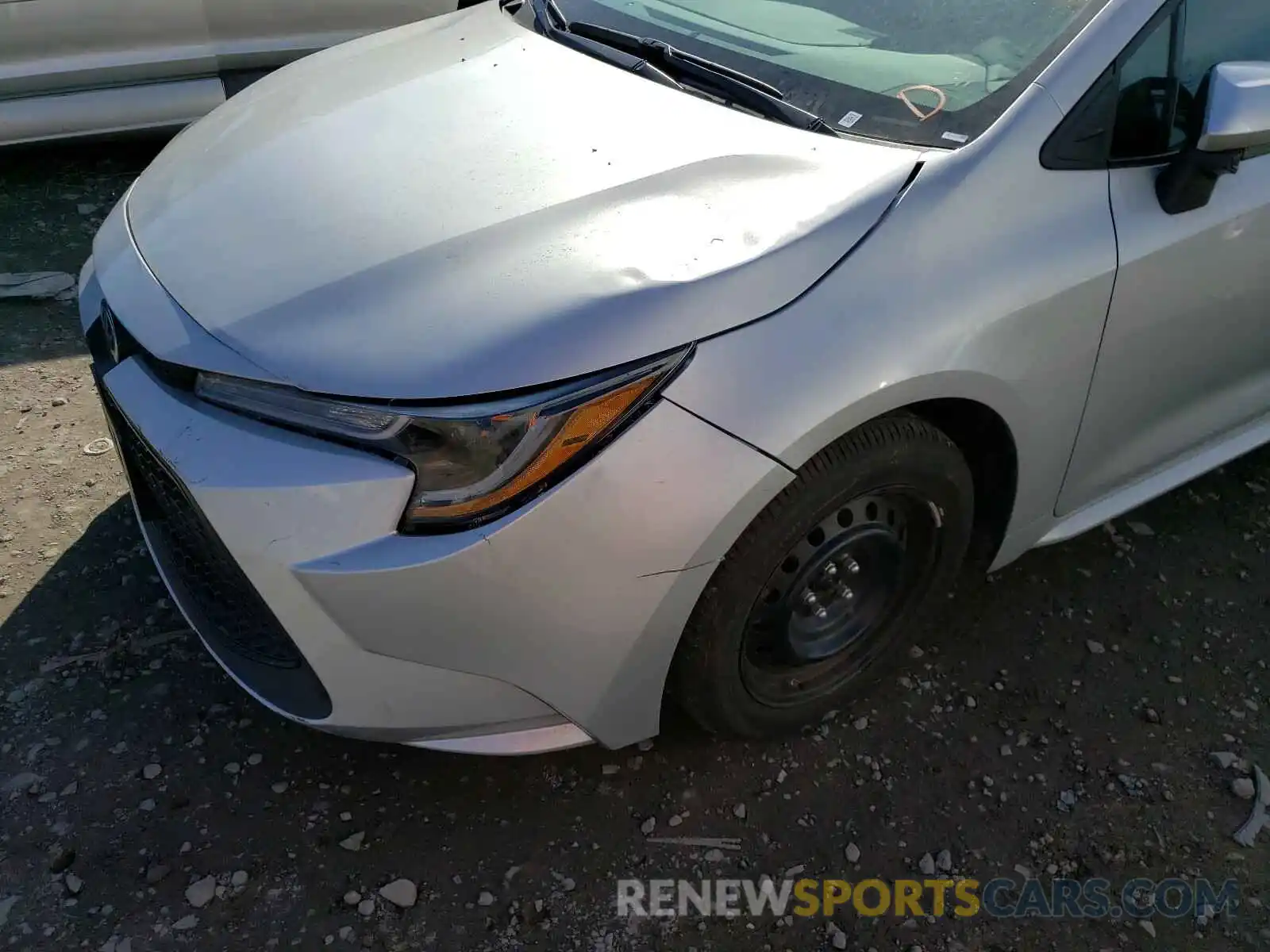 9 Photograph of a damaged car 5YFEPRAE4LP103285 TOYOTA COROLLA 2020