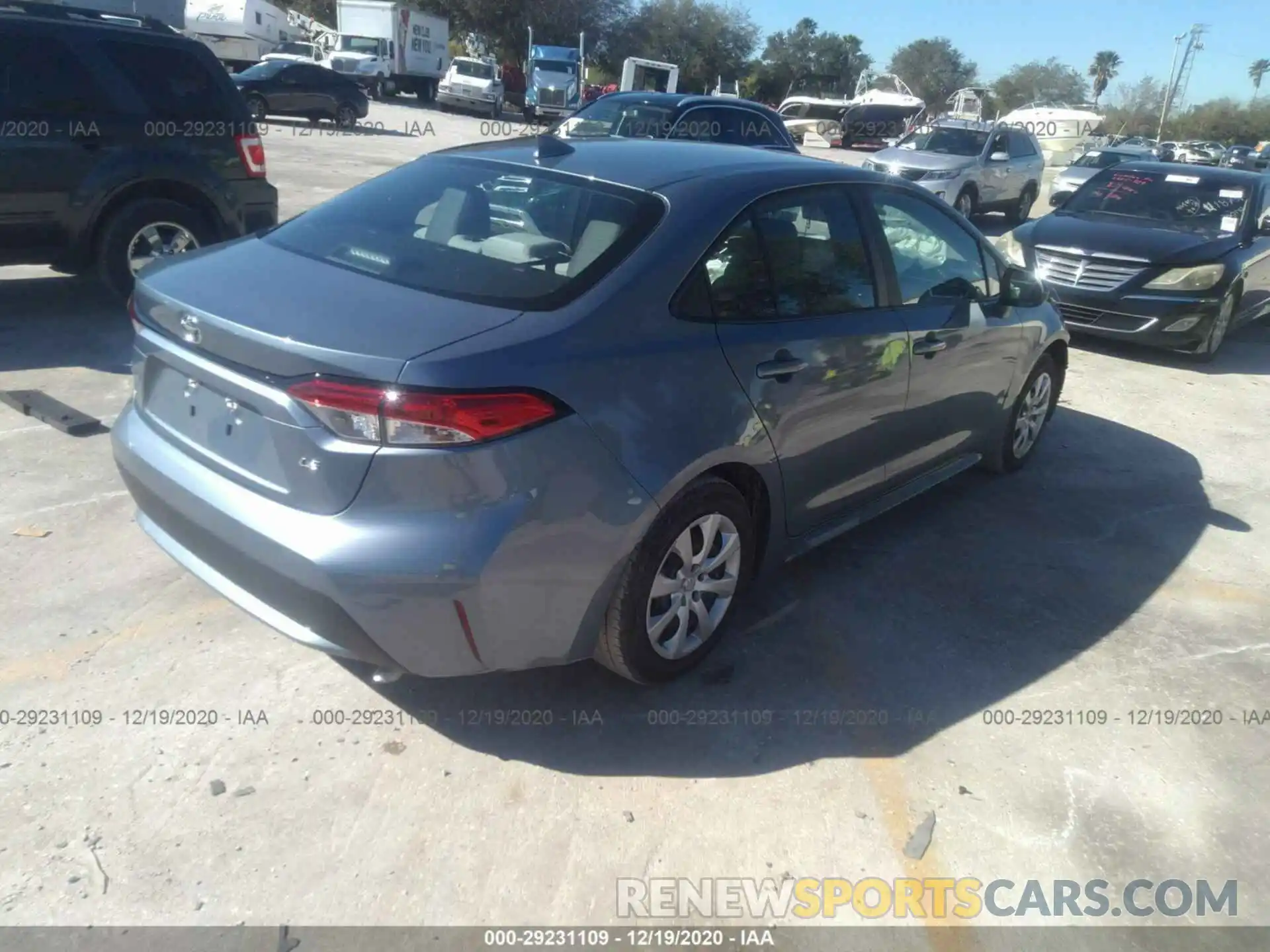 4 Photograph of a damaged car 5YFEPRAE4LP105618 TOYOTA COROLLA 2020