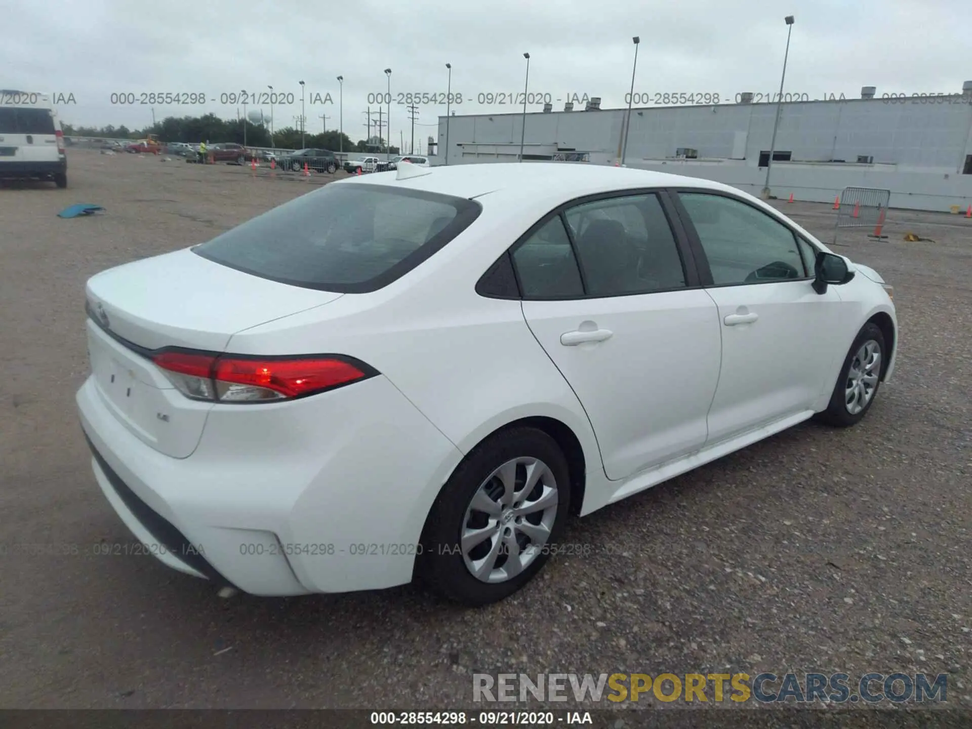 4 Photograph of a damaged car 5YFEPRAE4LP106347 TOYOTA COROLLA 2020