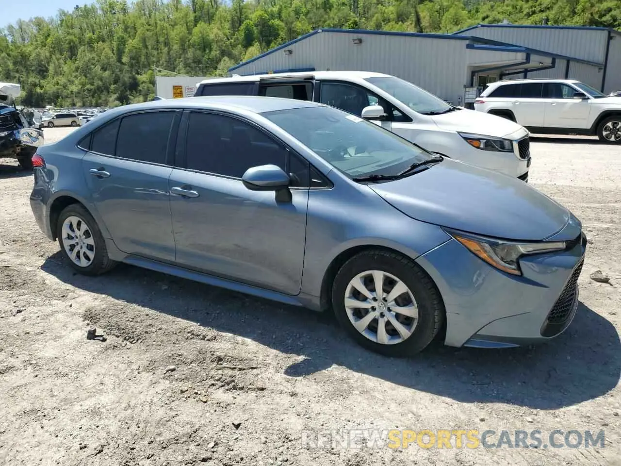 4 Photograph of a damaged car 5YFEPRAE4LP107093 TOYOTA COROLLA 2020