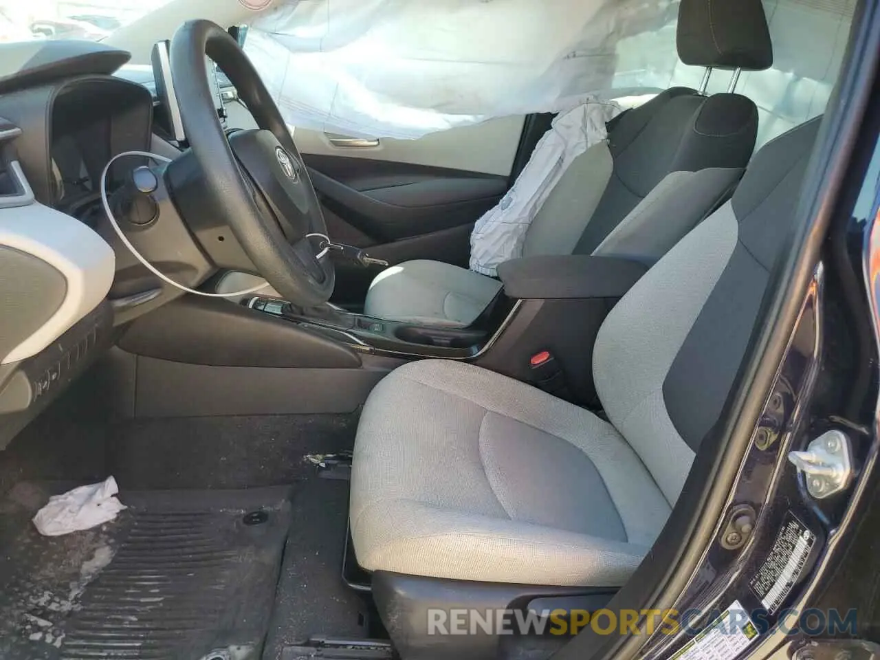 7 Photograph of a damaged car 5YFEPRAE4LP110639 TOYOTA COROLLA 2020